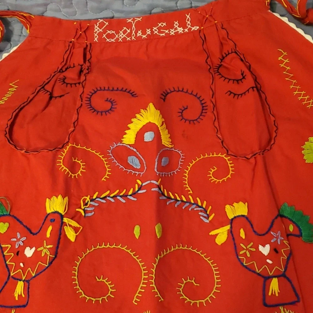 Vintage Hand Embroidered Portugal Half Apron - Picture 2 of 10